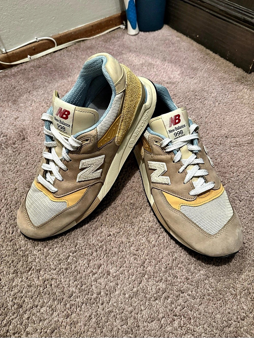 New Balance: 998 Men’s 10.5 D / Women’s 11.5